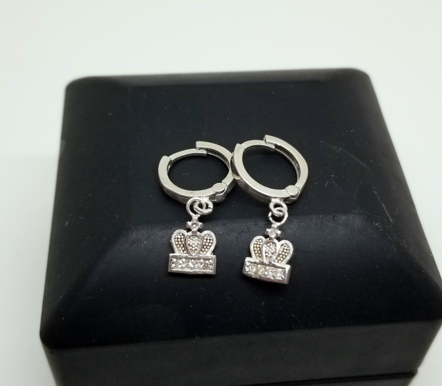 PIRLANTA TAŞLI İNGİLİZ KRALİYET TACI MODELİ KÜPE