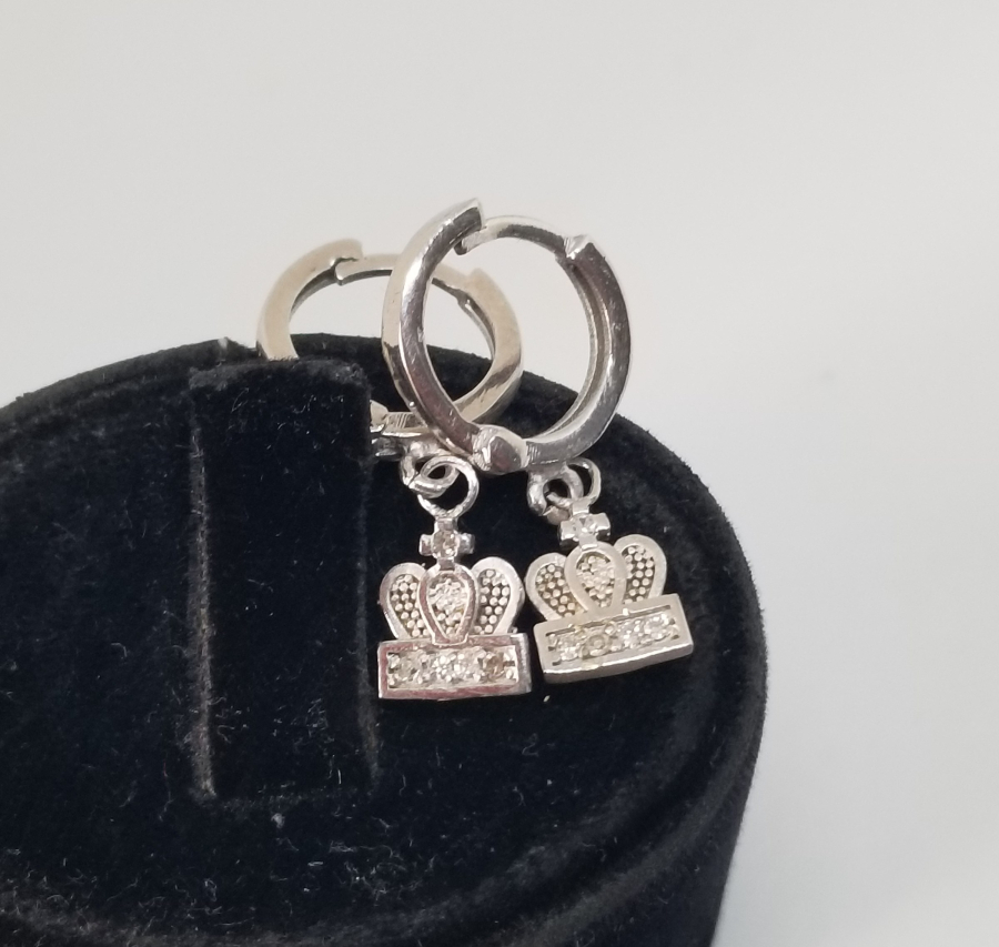 PIRLANTA TAŞLI İNGİLİZ KRALİYET TACI MODELİ KÜPE