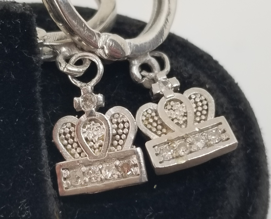 PIRLANTA TAŞLI İNGİLİZ KRALİYET TACI MODELİ KÜPE