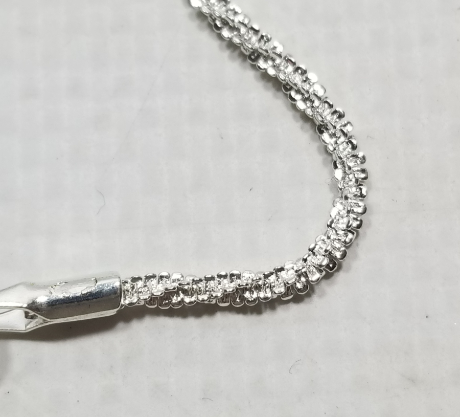 KABARTMA İŞÇİLİKLİ GÜMÜŞ BİLEKLİK