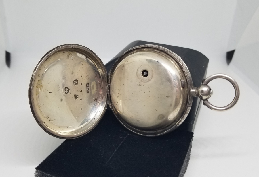 NADİR TİPTE GÜMÜŞ KASA YARIM PRİOR CEP SAATİ