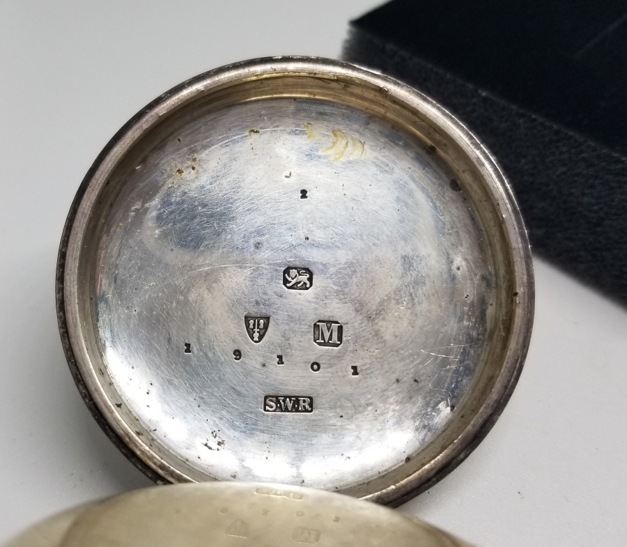 NADİR TİPTE GÜMÜŞ KASA YARIM PRİOR CEP SAATİ