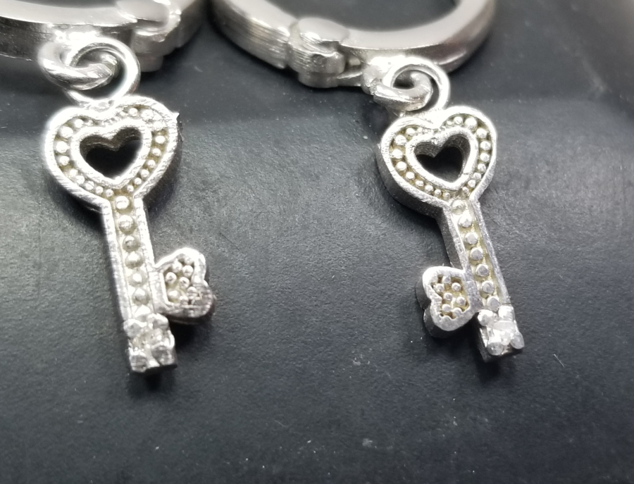 PIRLANTA TAŞLI ÖZEL YAPIM KÜPE