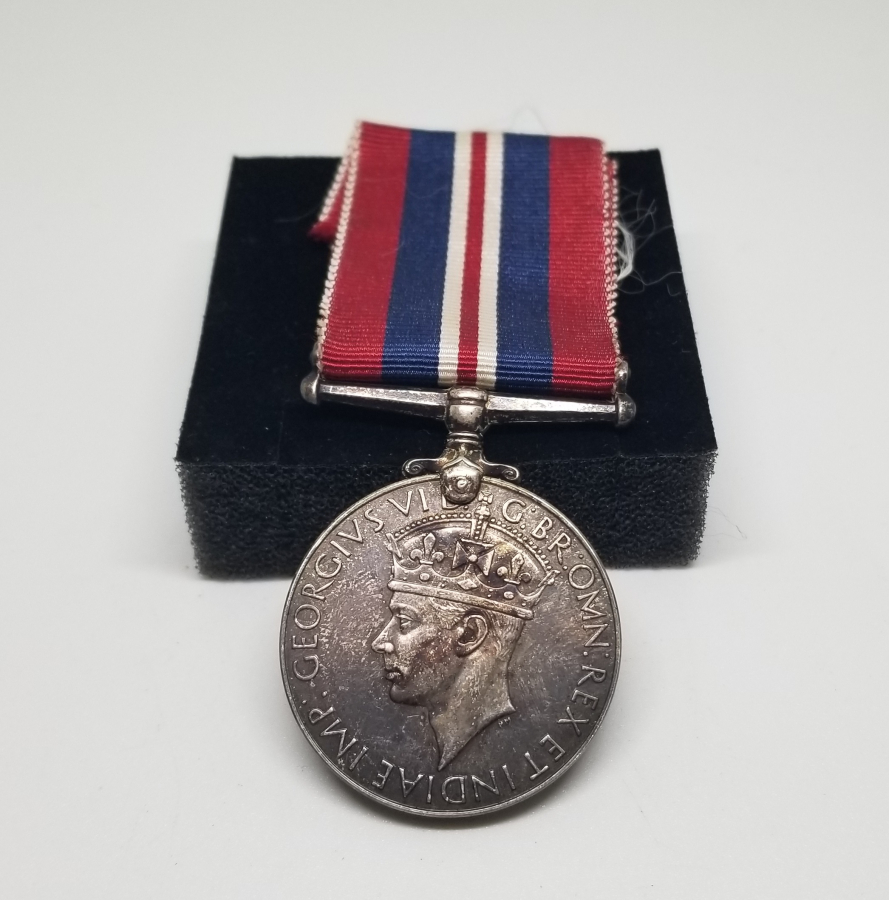 2. DÜNYA SAVAŞI DÖNEMİ İNGİLİZ ÜSTÜN HİZMET MADALYASI