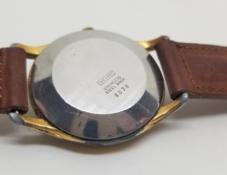 ALTIN KAPLAMA ANTİKA KURMALI NACAR KOL SAATİ