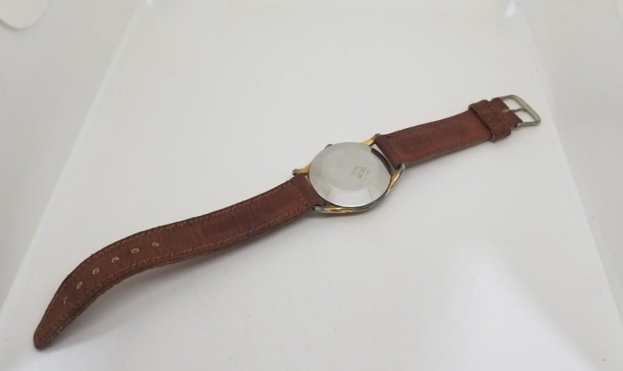 ALTIN KAPLAMA ANTİKA KURMALI NACAR KOL SAATİ