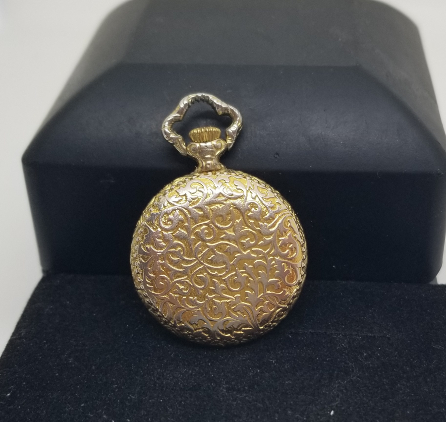 ALTIN KAPLAMA KURMALI ANTİKA CEP SAATİ