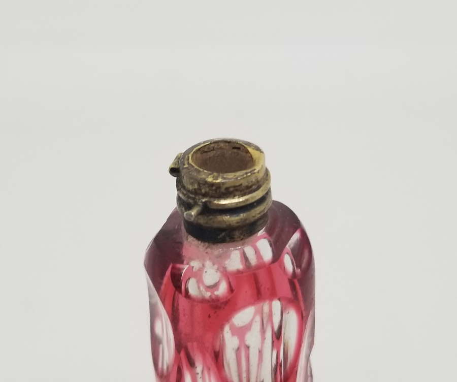 KRİSTAL KESME İŞÇİLİKLİ OSMANLI DÖNEMİ NADİR PARFÜM ŞİŞESİ