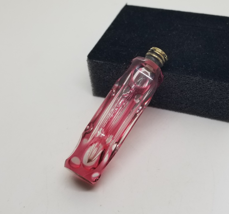 KRİSTAL KESME İŞÇİLİKLİ OSMANLI DÖNEMİ NADİR PARFÜM ŞİŞESİ