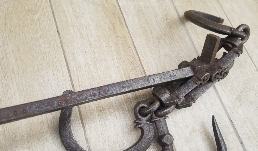 ÜZERİ RUMCA VE YAZILI NADİR TİPTE BÜYÜK BOY KANTAR