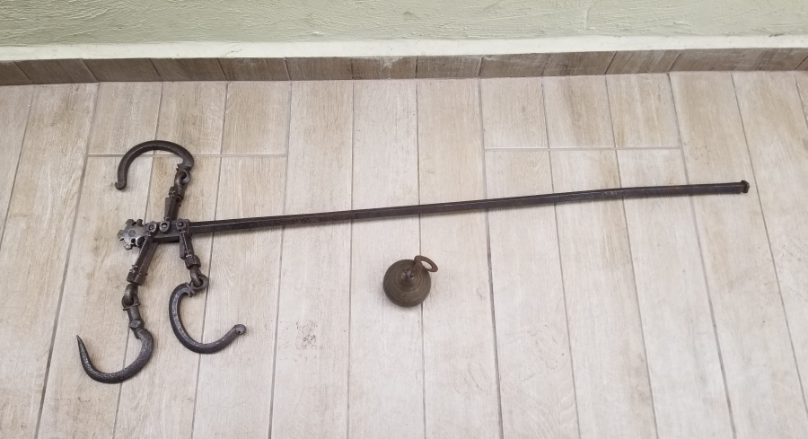 ÜZERİ RUMCA VE YAZILI NADİR TİPTE BÜYÜK BOY KANTAR