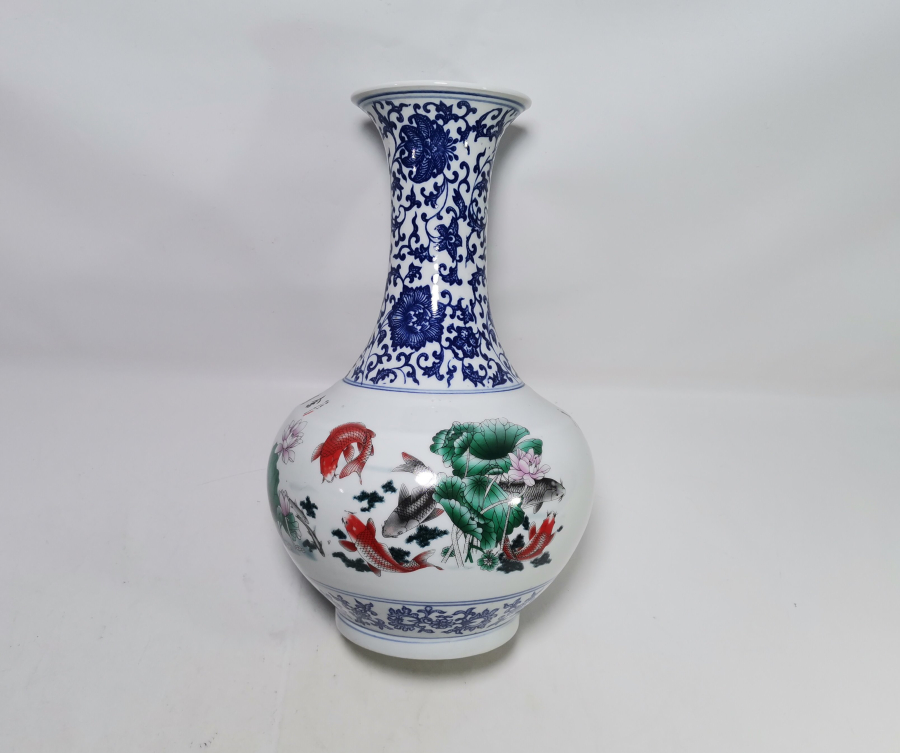 ÜZERİ YAZILI NADİR TİPTE UZAK DOĞU VAZO