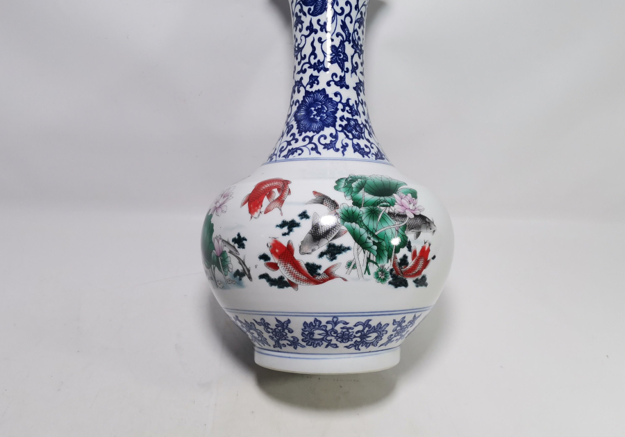 ÜZERİ YAZILI NADİR TİPTE UZAK DOĞU VAZO