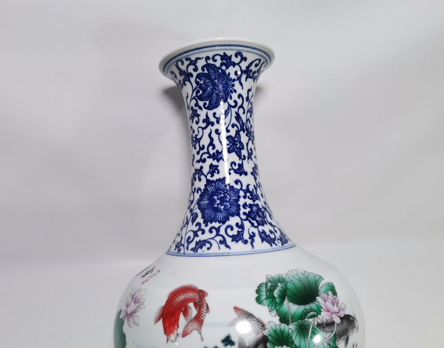 ÜZERİ YAZILI NADİR TİPTE UZAK DOĞU VAZO