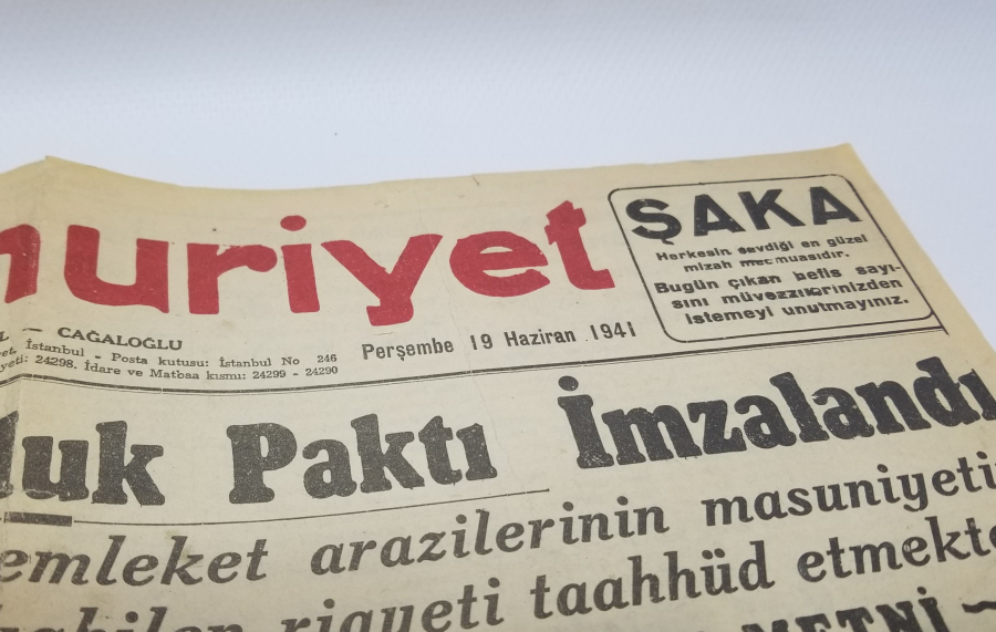 1940 VE 1941 TARİHLİ 2. DÜNYA SAVAŞI DÖNEMİ 2 ADET CUMHURİYET GAZETESİ