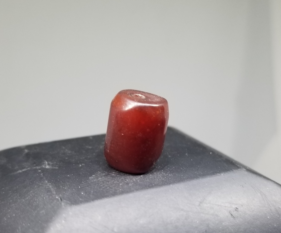 ÜZERİNDE SURET GÖRSELİ BULUNAN BÜYÜK BOY UZAKDOĞU YEŞİM KOLYE HABBESİ