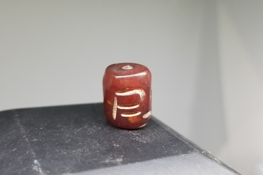 ÜZERİNDE SURET GÖRSELİ BULUNAN BÜYÜK BOY UZAKDOĞU YEŞİM KOLYE HABBESİ