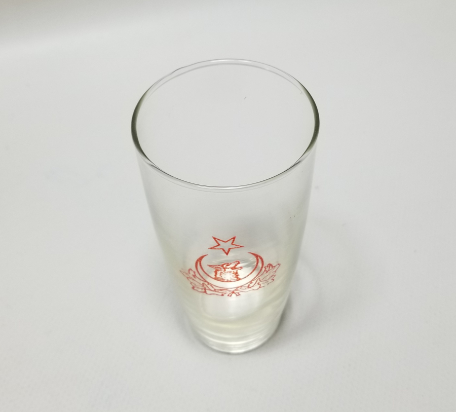 CUMHURİYET BAŞLARI ÇOK NADİR ÜZERİ BOZKURT VE AY YILDIZLI BARDAK