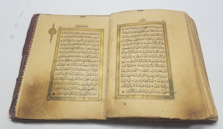 ALTIN VARAKLI ABDÜLHAMİD HAN'IN ÖZEL KÜTÜPHANESİ'NDEN ABDÜLHAMİD HAN MÜHÜRLÜ ÇOK NADİR TAŞ BASKI KUR'AN-I KERİM