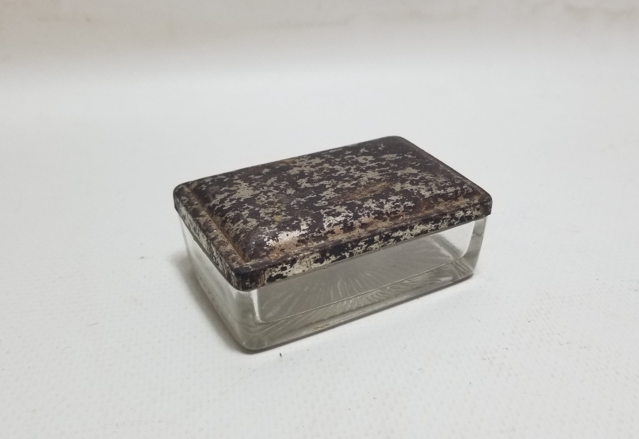 ANTİKA KAPAKLI KUTU