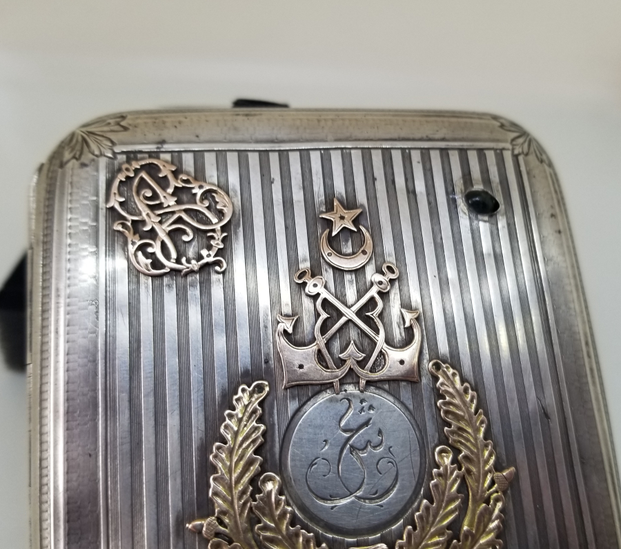 GÜMÜŞ ÜZERİ ALTIN ÇAKMA İŞÇİLİKLİ OSMANLI DENİZCİ PAŞA SİGARA TABAKASI