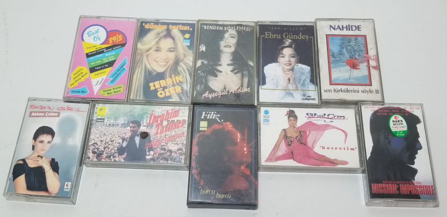 İÇLERİ DOLU NOSTALJİK KASET LOTU
