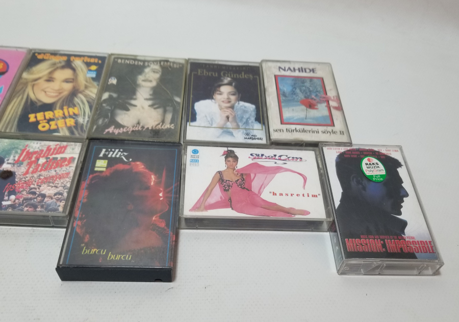 İÇLERİ DOLU NOSTALJİK KASET LOTU