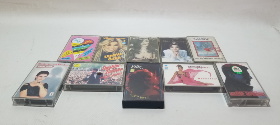 İÇLERİ DOLU NOSTALJİK KASET LOTU