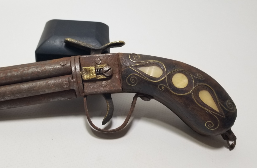 ÜZERİ SEDEFLİ DEKORATİF GAZİANTEP YAPIMI PİŞTOV