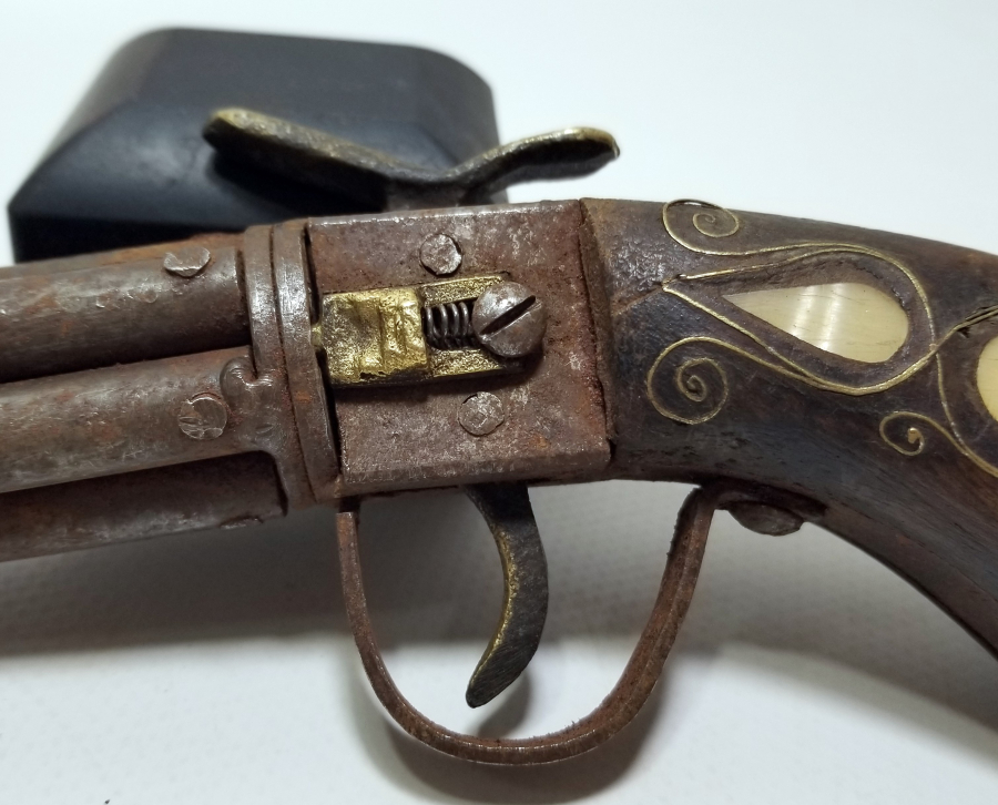 ÜZERİ SEDEFLİ DEKORATİF GAZİANTEP YAPIMI PİŞTOV