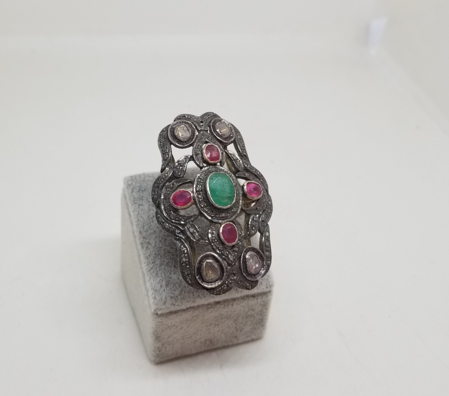 ELMAS, YAKUT VE ZÜMRÜT TAŞLI ÖZEL YAPIM BÜYÜK BOY GÜMÜŞ YÜZÜK