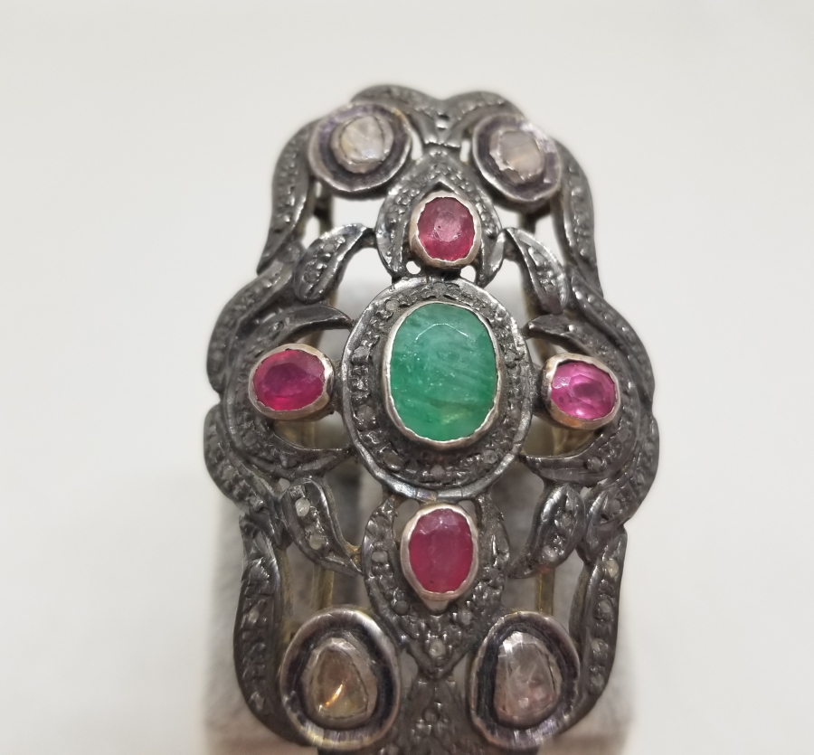 ELMAS, YAKUT VE ZÜMRÜT TAŞLI ÖZEL YAPIM BÜYÜK BOY GÜMÜŞ YÜZÜK