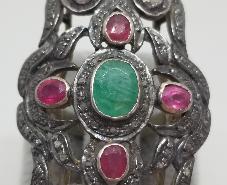 ELMAS, YAKUT VE ZÜMRÜT TAŞLI ÖZEL YAPIM BÜYÜK BOY GÜMÜŞ YÜZÜK