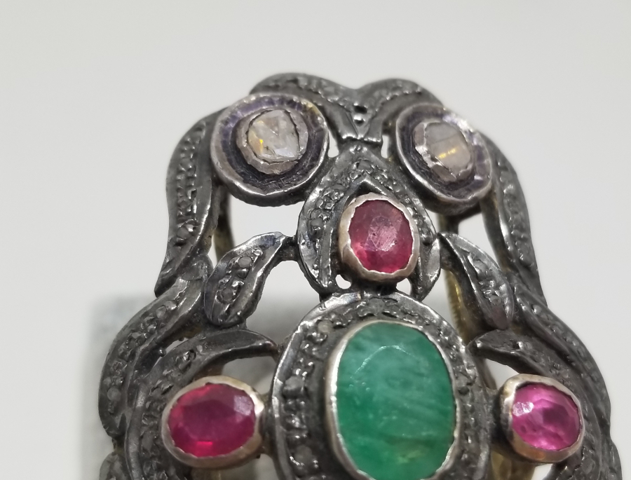 ELMAS, YAKUT VE ZÜMRÜT TAŞLI ÖZEL YAPIM BÜYÜK BOY GÜMÜŞ YÜZÜK