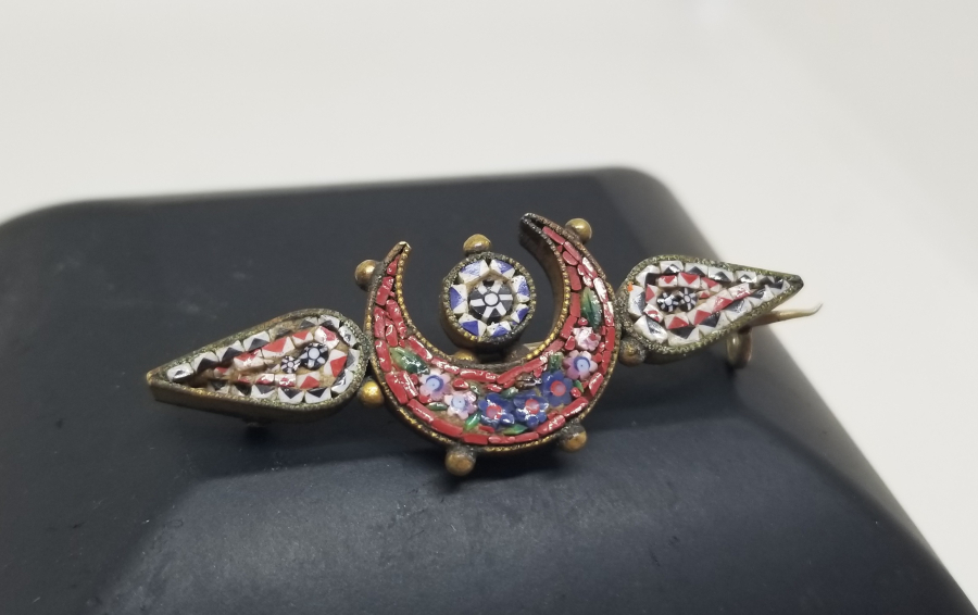 HİLAL FORMLU OSMANLI DÖNEMİ MİKRO MOZAİK BROŞ