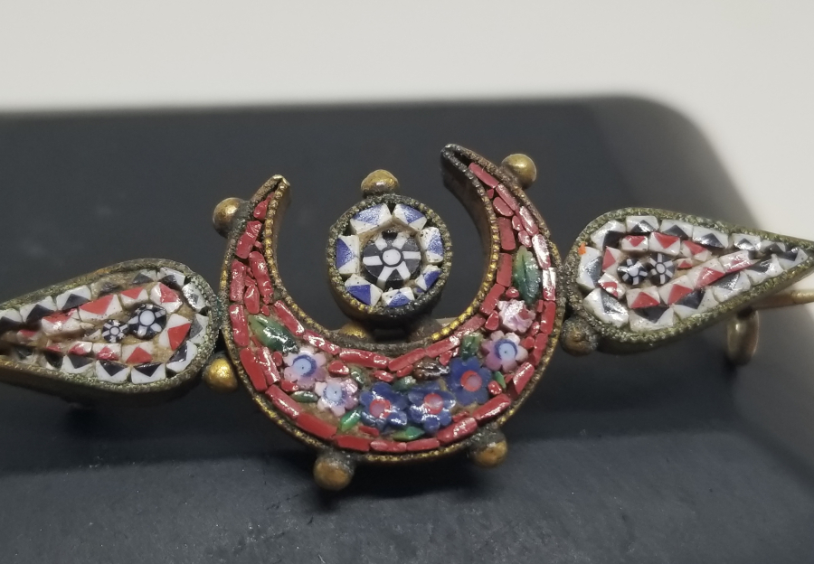 HİLAL FORMLU OSMANLI DÖNEMİ MİKRO MOZAİK BROŞ