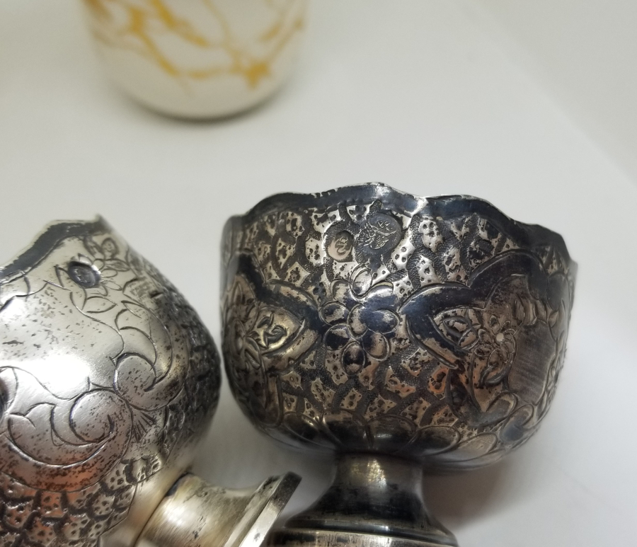 KALEM VE KABARTMA İŞÇİLİKLİ OSMANLI DÖNEMİ GÜMÜŞ ÇİFT FİNCAN ZARFI