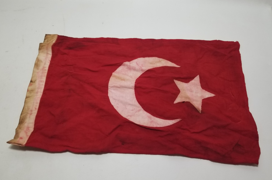 NADİR TİPTE OSMANLI DÖNEMİ ASKERİ BAYRAK