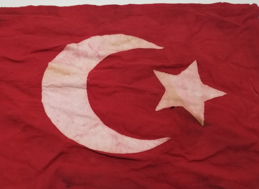 NADİR TİPTE OSMANLI DÖNEMİ ASKERİ BAYRAK