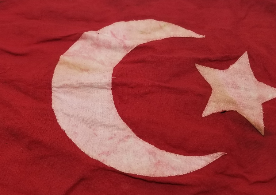 NADİR TİPTE OSMANLI DÖNEMİ ASKERİ BAYRAK