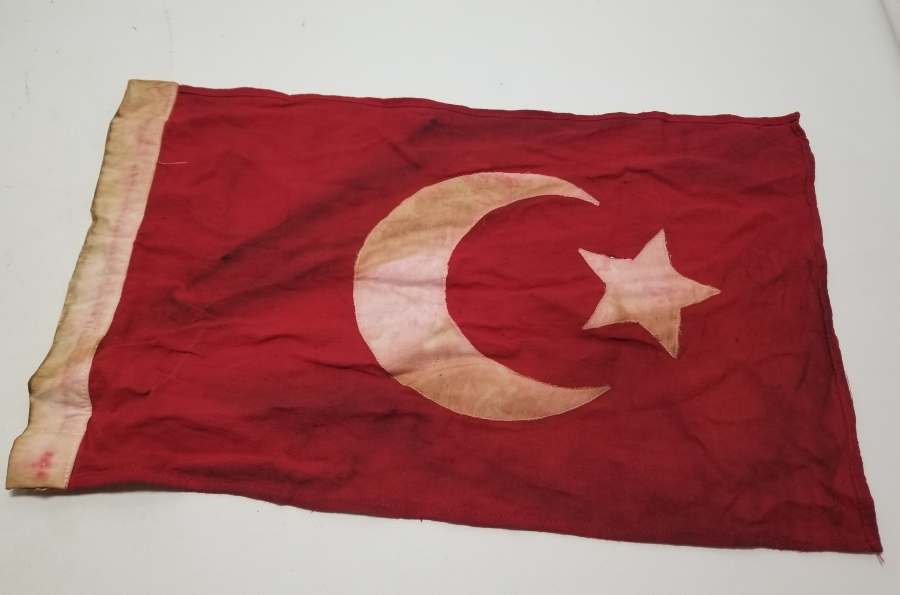 NADİR TİPTE OSMANLI DÖNEMİ ASKERİ BAYRAK