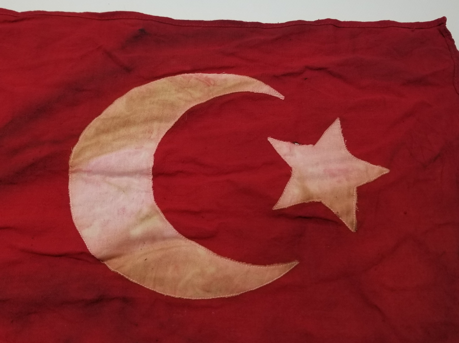 NADİR TİPTE OSMANLI DÖNEMİ ASKERİ BAYRAK