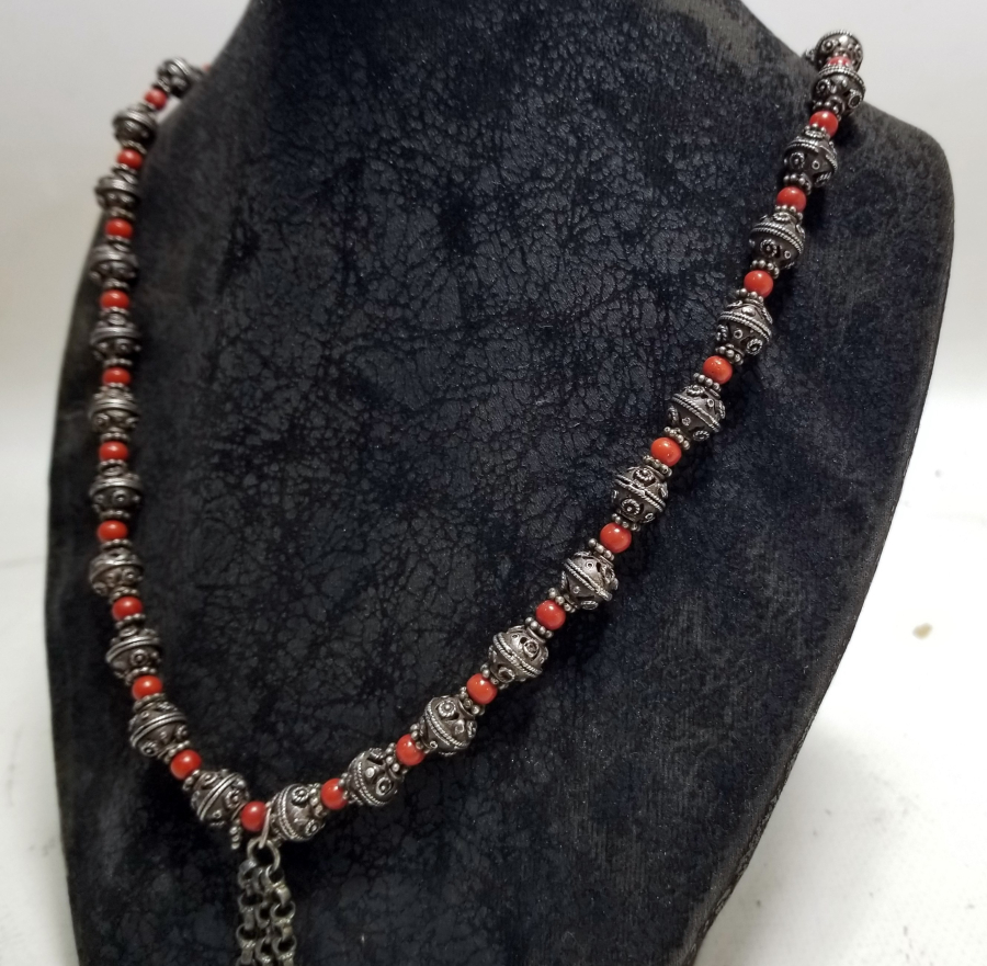 ÖZEL YAPIM AKİK TAŞLI VE GÜMÜŞ HABBELİ GERDANLIK