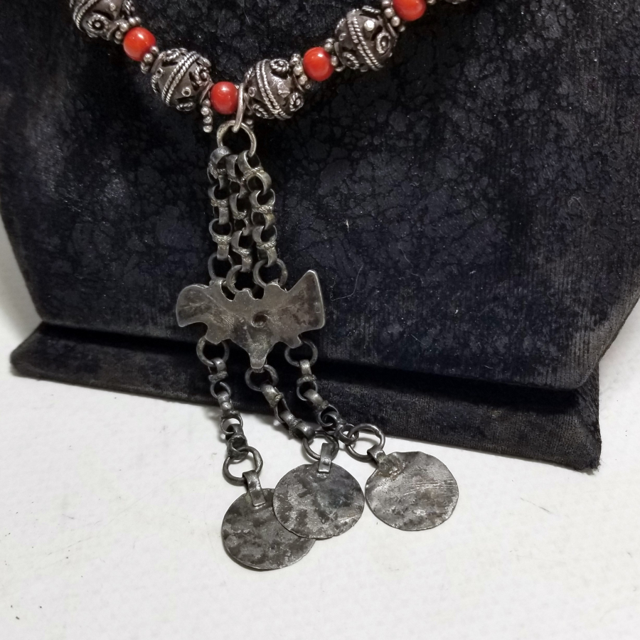 ÖZEL YAPIM AKİK TAŞLI VE GÜMÜŞ HABBELİ GERDANLIK