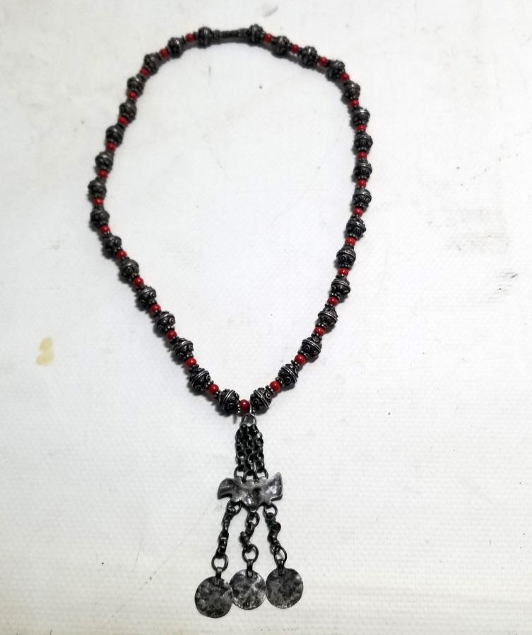 ÖZEL YAPIM AKİK TAŞLI VE GÜMÜŞ HABBELİ GERDANLIK