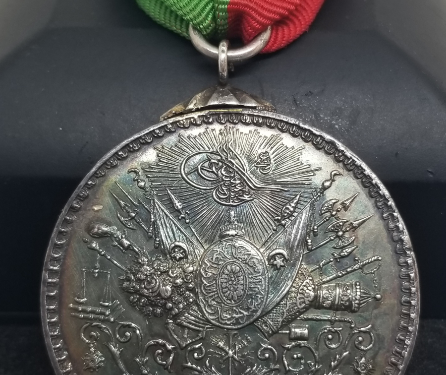 BİR BENZERİ ATATÜRK'TE DE BULUNAN GÜMÜŞ TARZ-I CEDİD BÜYÜK İMTİYAZ MADALYASI
