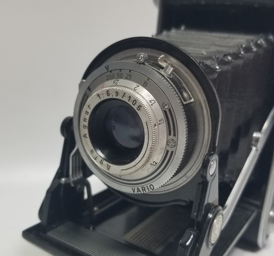 ORİJİNAL KILIFINDA ANTİKA KÖRÜKLÜ FOTOĞRAF MAKİNESİ