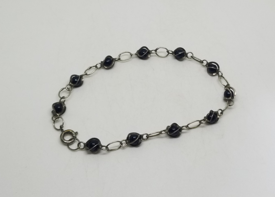 GARNET TAŞLI GÜMÜŞ BİLEKLİK