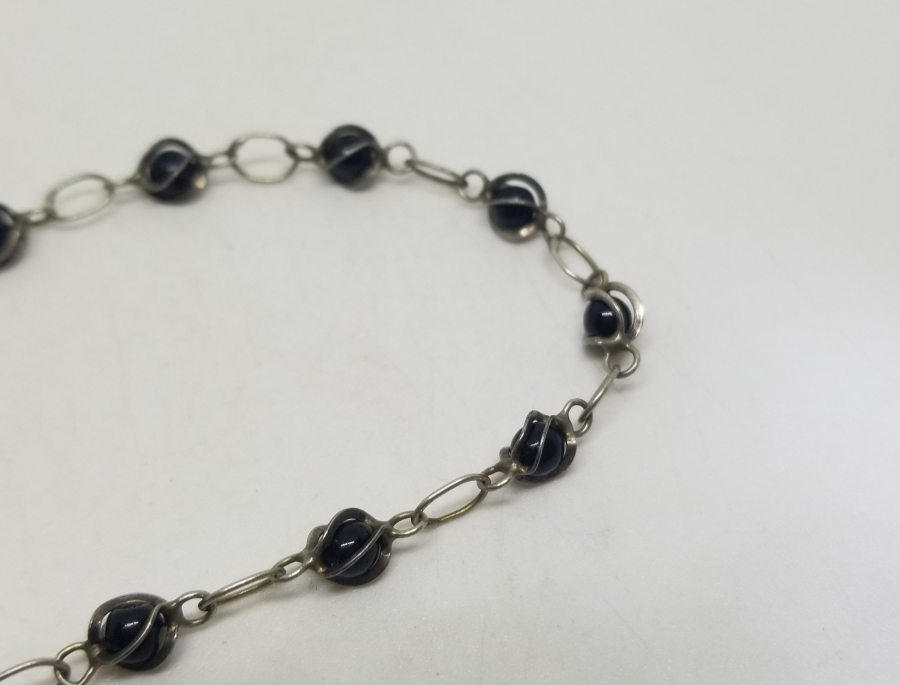 GARNET TAŞLI GÜMÜŞ BİLEKLİK