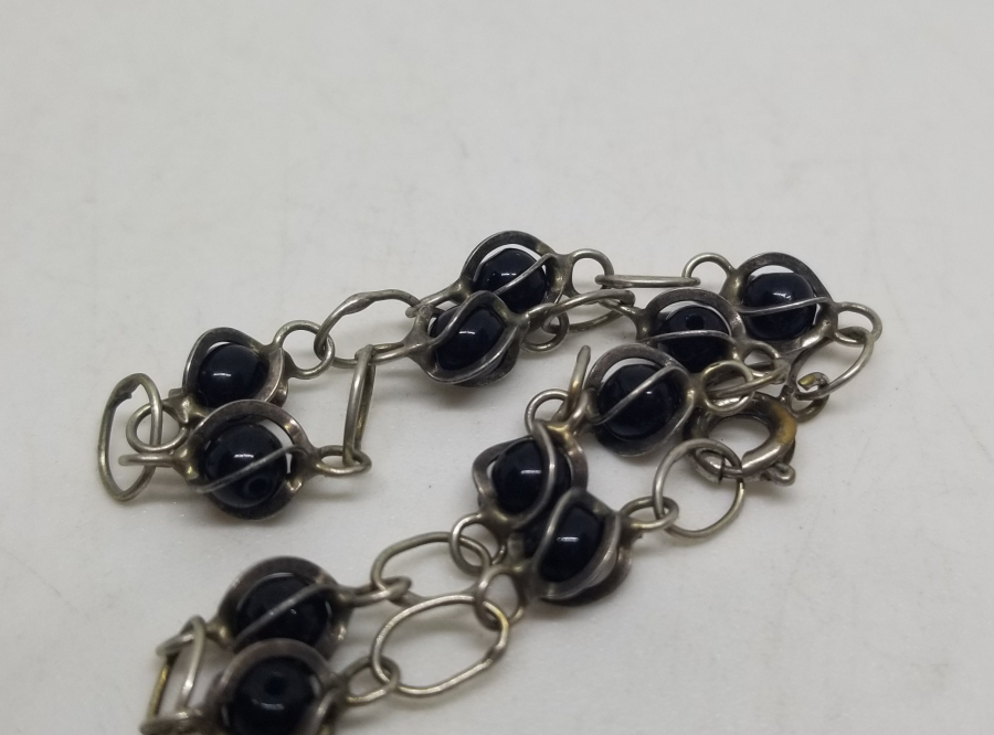 GARNET TAŞLI GÜMÜŞ BİLEKLİK